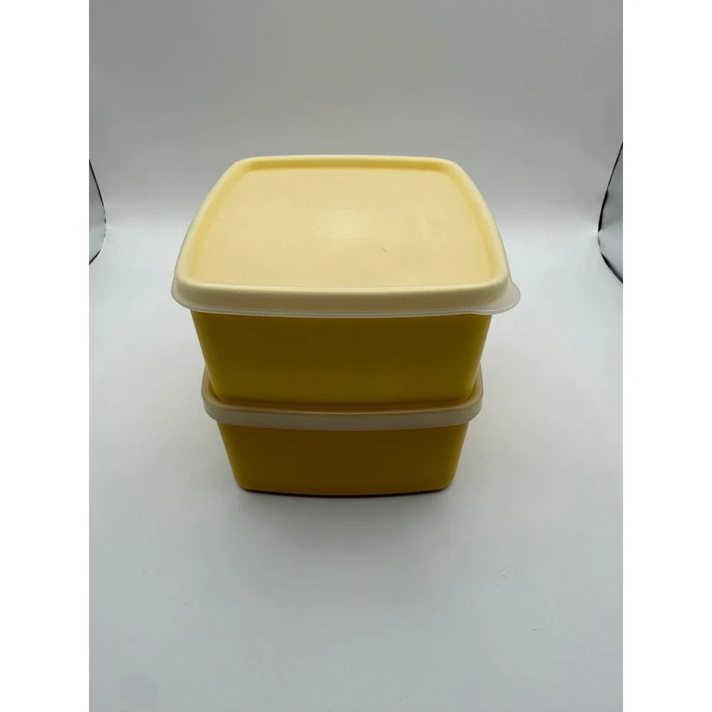 Tupperware vintage servalier